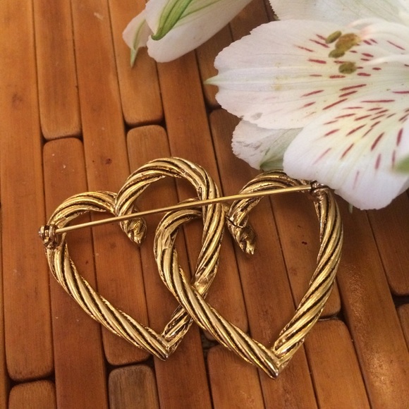 Vintage 80s Interlocking Love Brooch💗 - Picture 2 of 4
